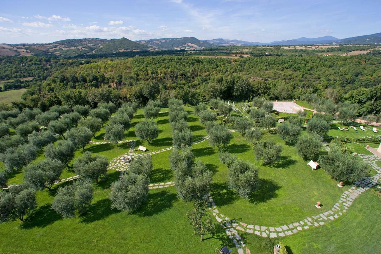 Sovana Hotel & Resort ภายนอก รูปภาพ